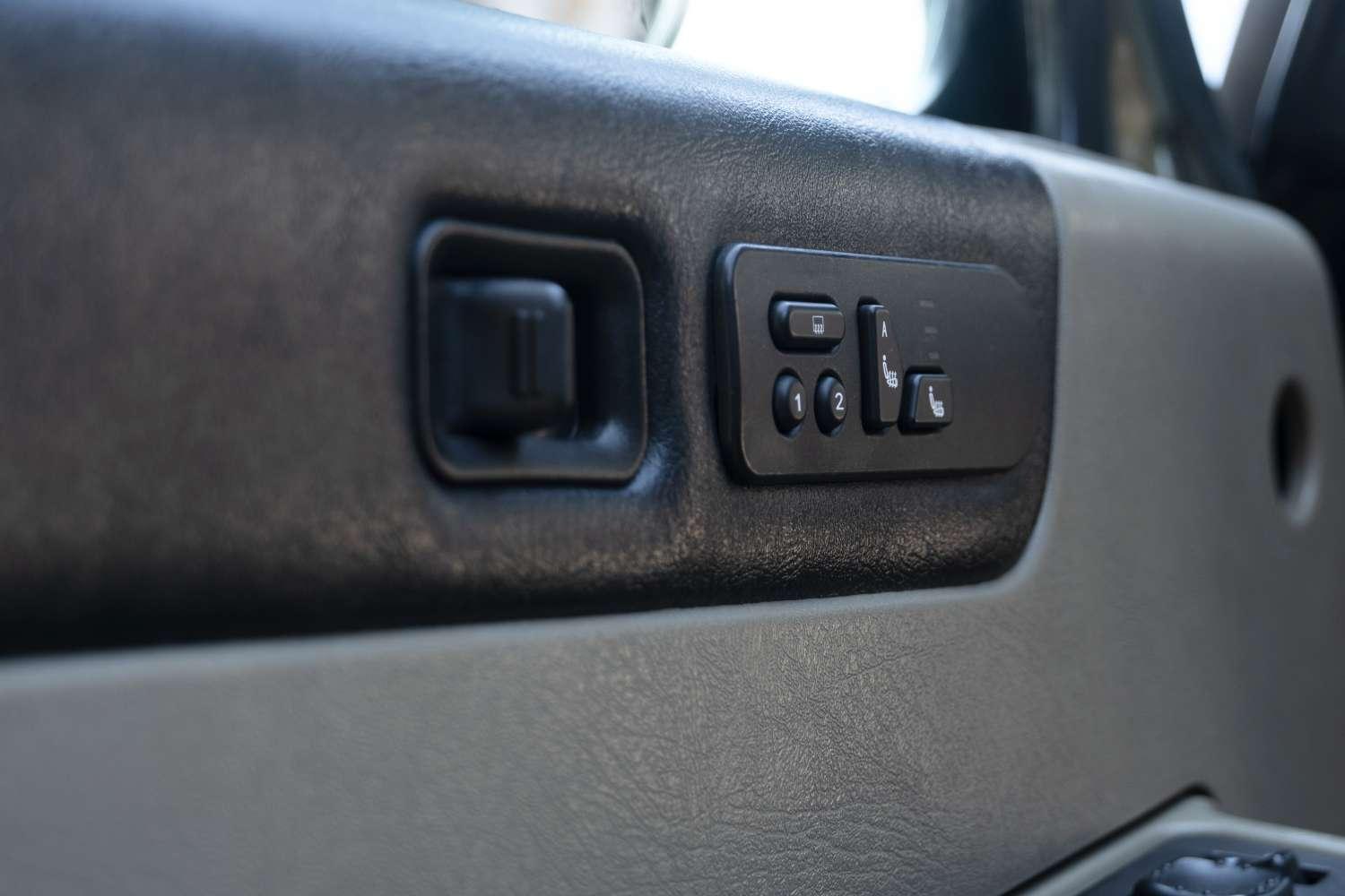 Hummer H2 2003 thumb 7