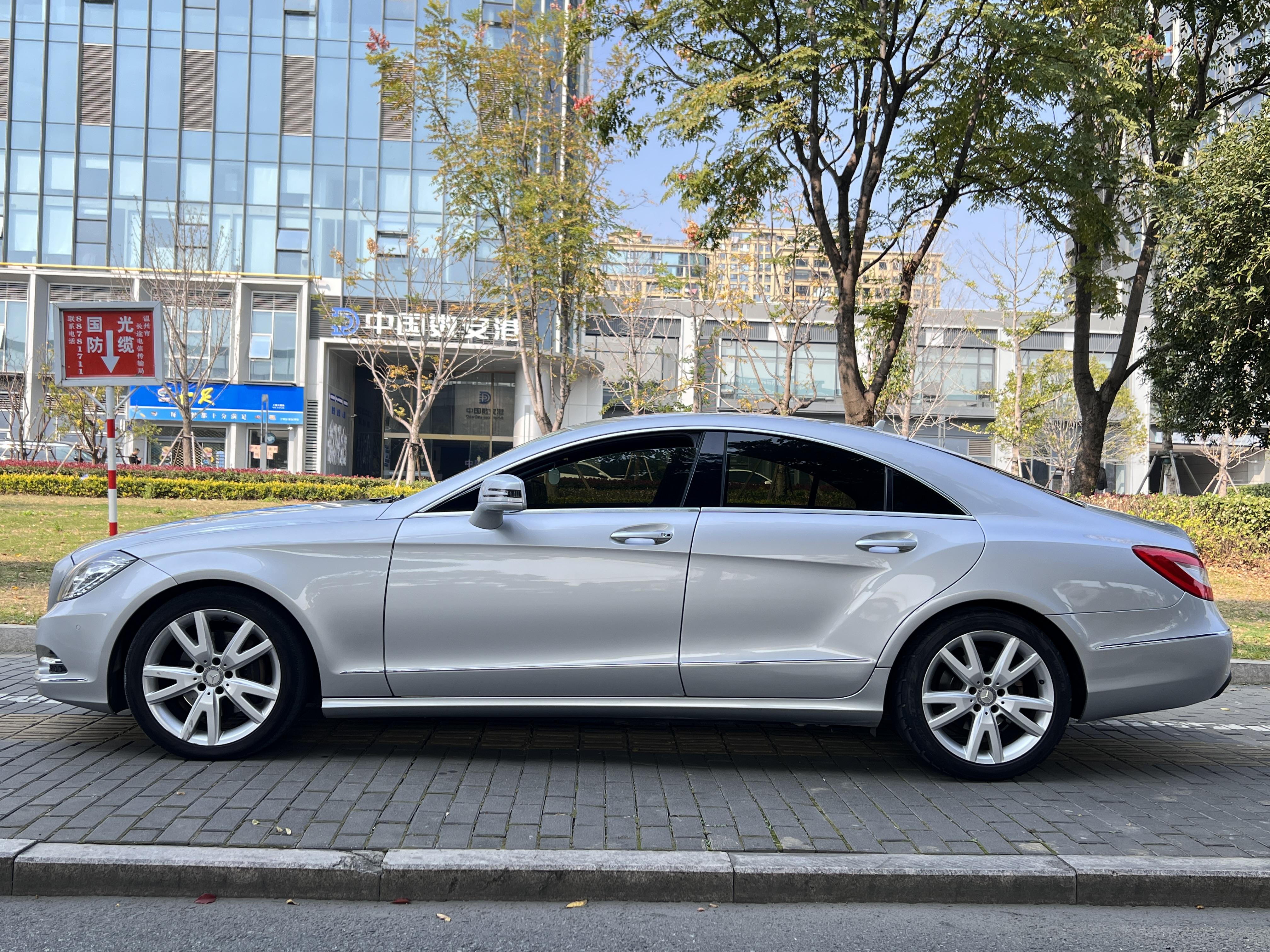Mercedes-Benz CLS 2013 thumb 2