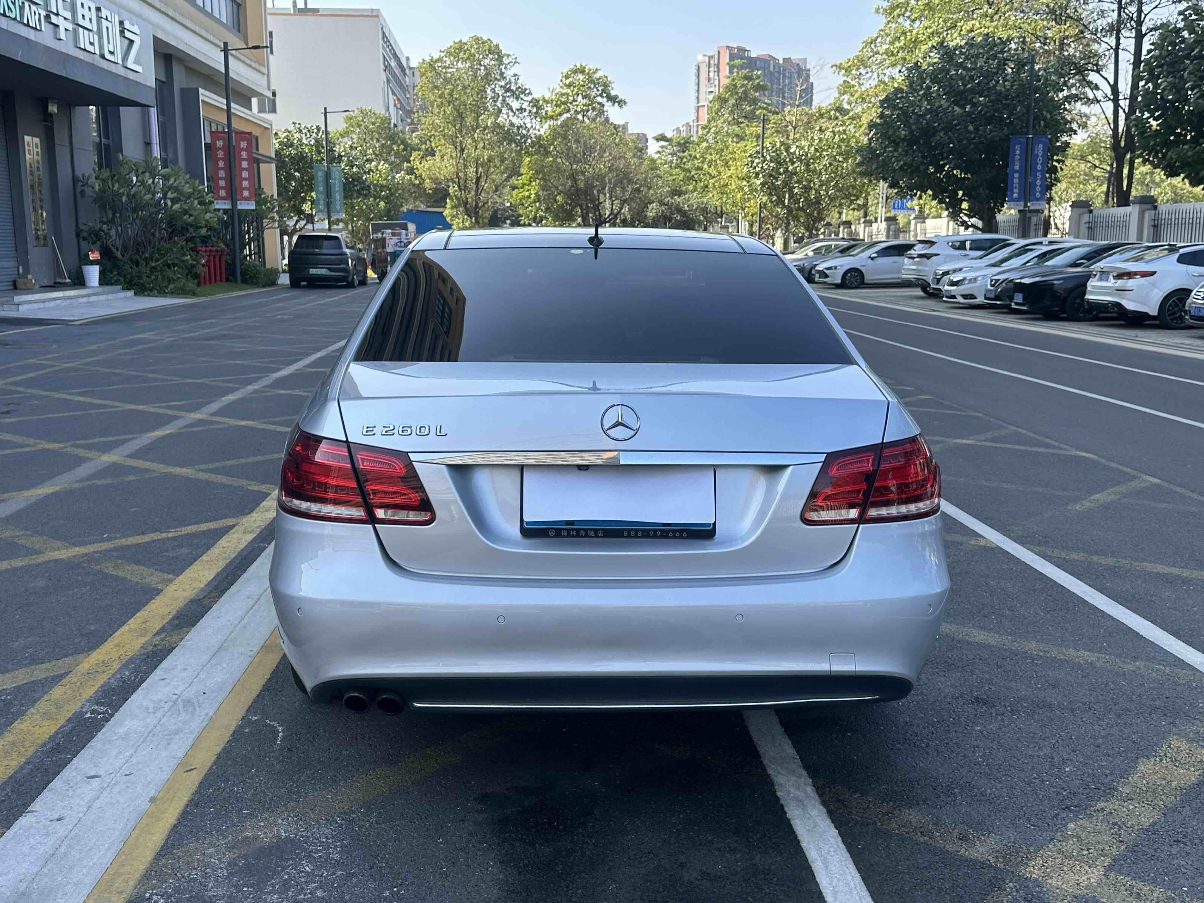 Mercedes-Benz E-Class 2013 thumb 3