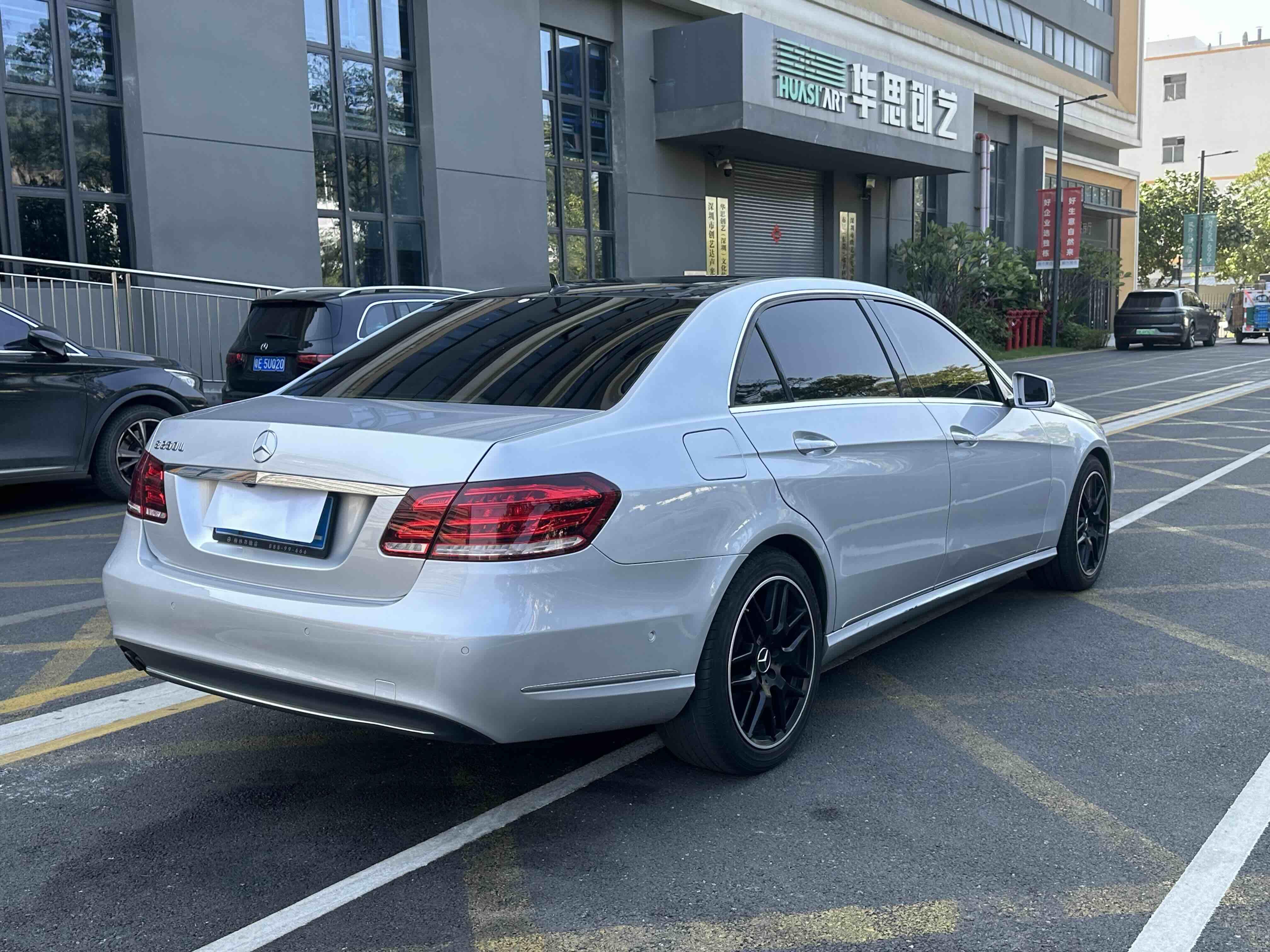 Mercedes-Benz E-Class 2013 thumb 4