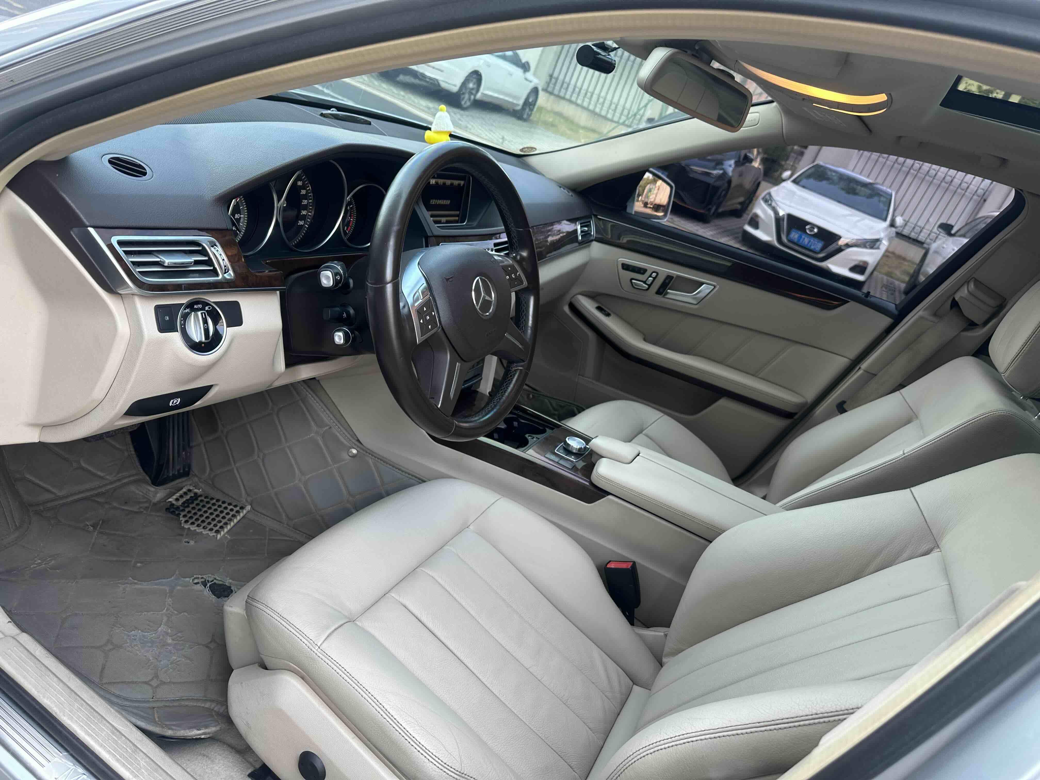 Mercedes-Benz E-Class 2013 thumb 6