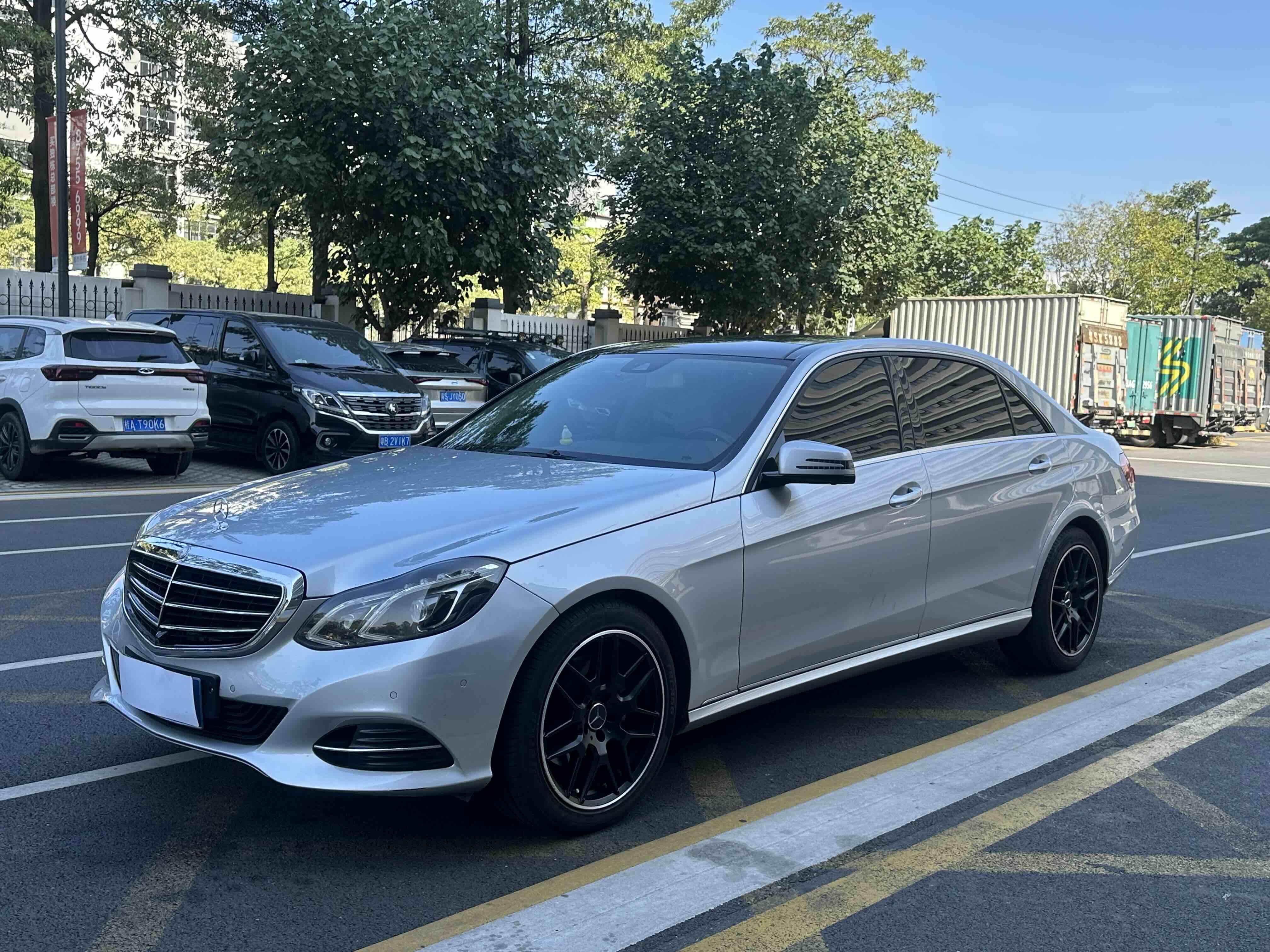 Mercedes-Benz E-Class 2013 thumb 8