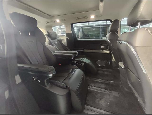 Hongqi HQ9 2024 thumb 7