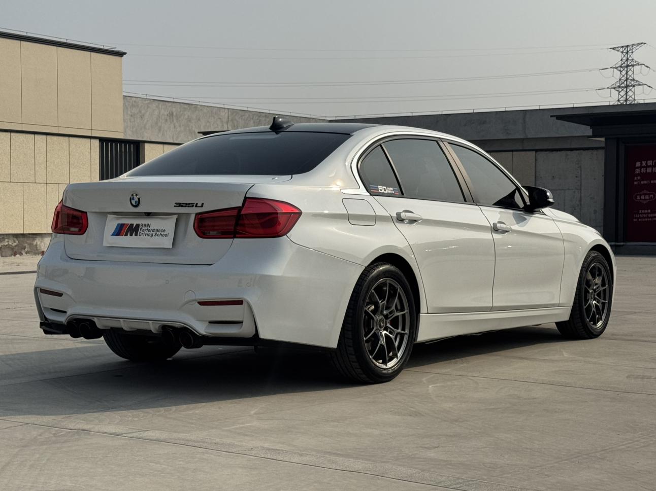 BMW 3 серии 2017 thumb 3