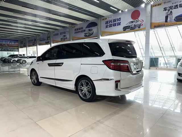 Honda Elysion 2019 thumb 2