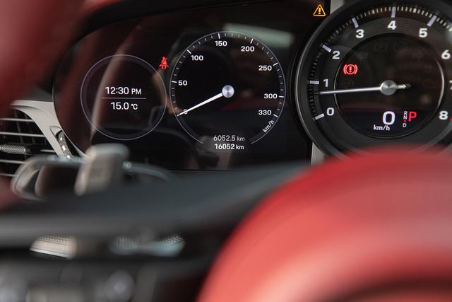 Porsche 911 2022 thumb 12