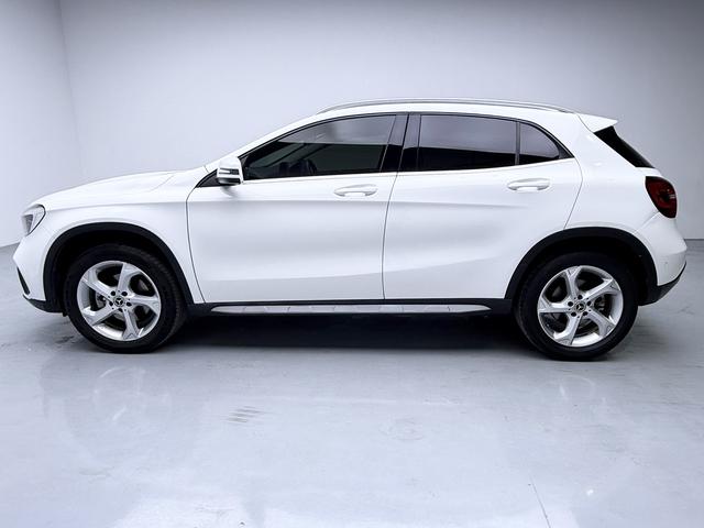 Mercedes-Benz GLA 2019 thumb 2