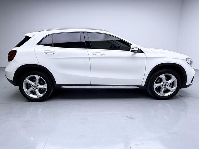 Mercedes-Benz GLA 2019 thumb 6