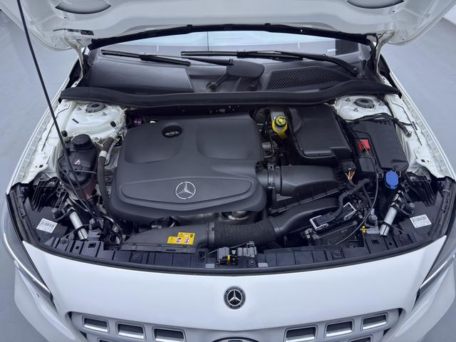 Mercedes-Benz GLA 2019 thumb 8