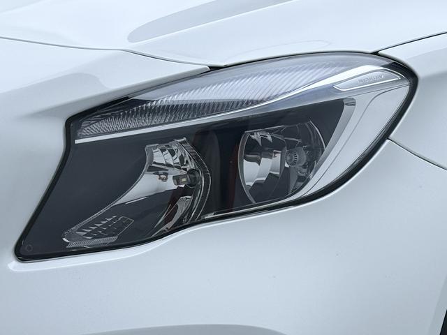 Mercedes-Benz GLA 2019 thumb 10