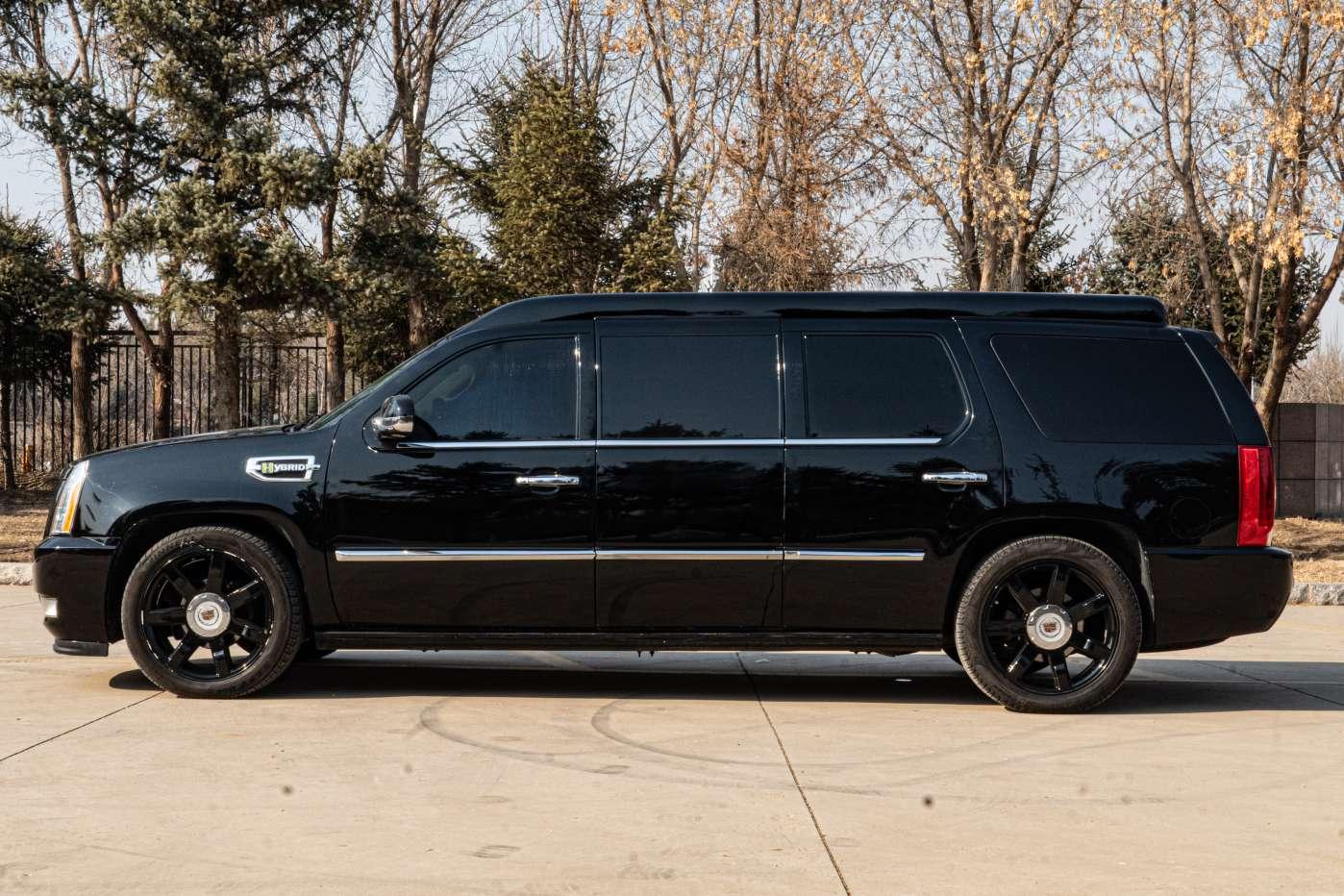Cadillac Escalade 2011 thumb 2