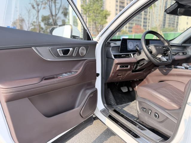 Chery Tiggo 8 2022 thumb 5