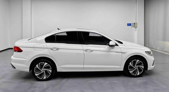 Volkswagen Bora 2023 thumb 4