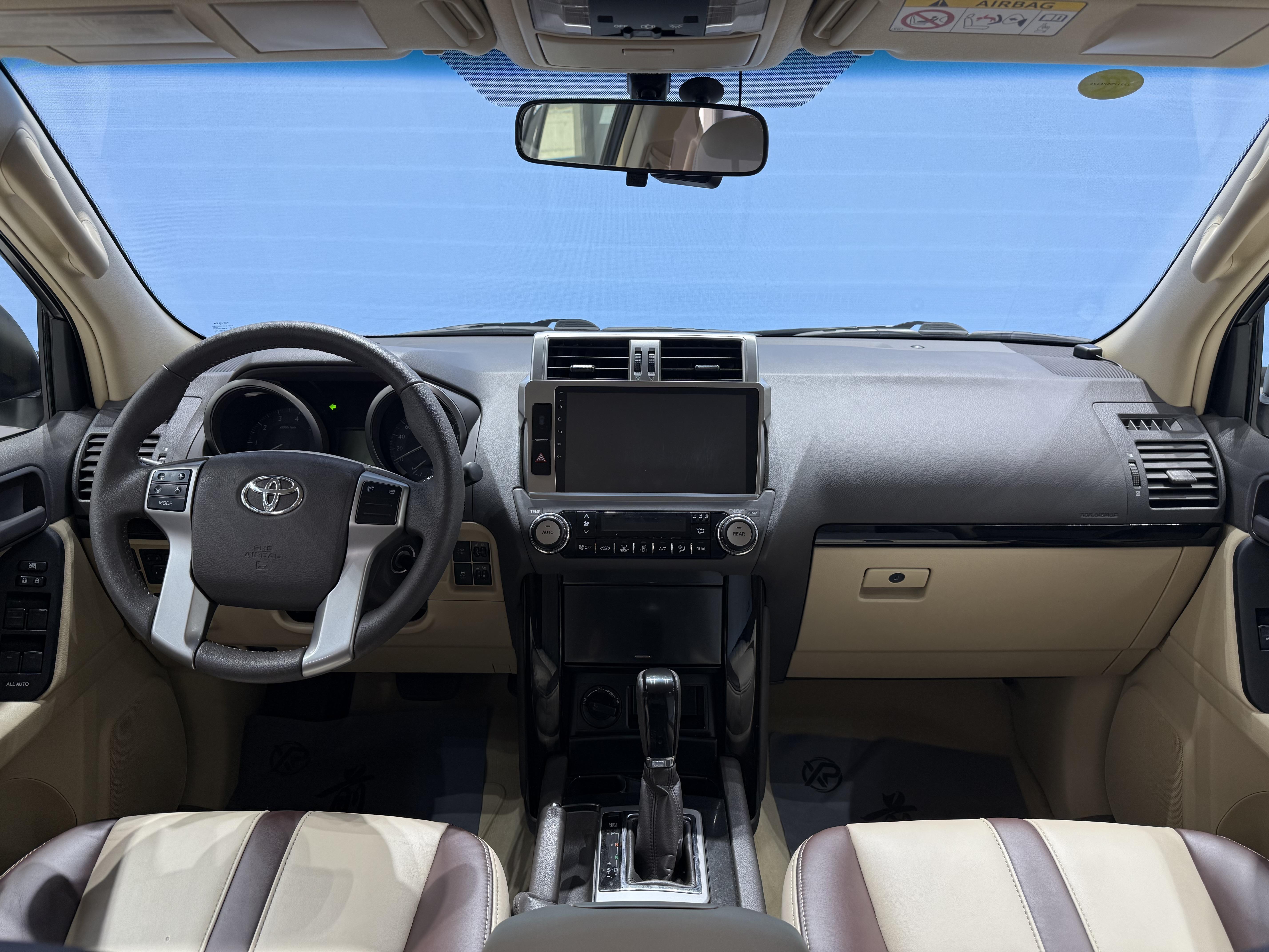 Toyota Land Cruiser Prado 2018 thumb 10