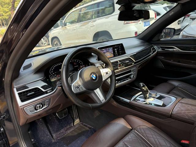 BMW 7 серии 2021 thumb 7