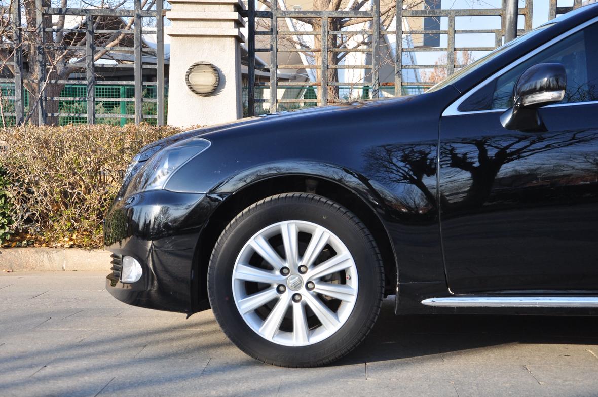Toyota Crown 2012 thumb 8