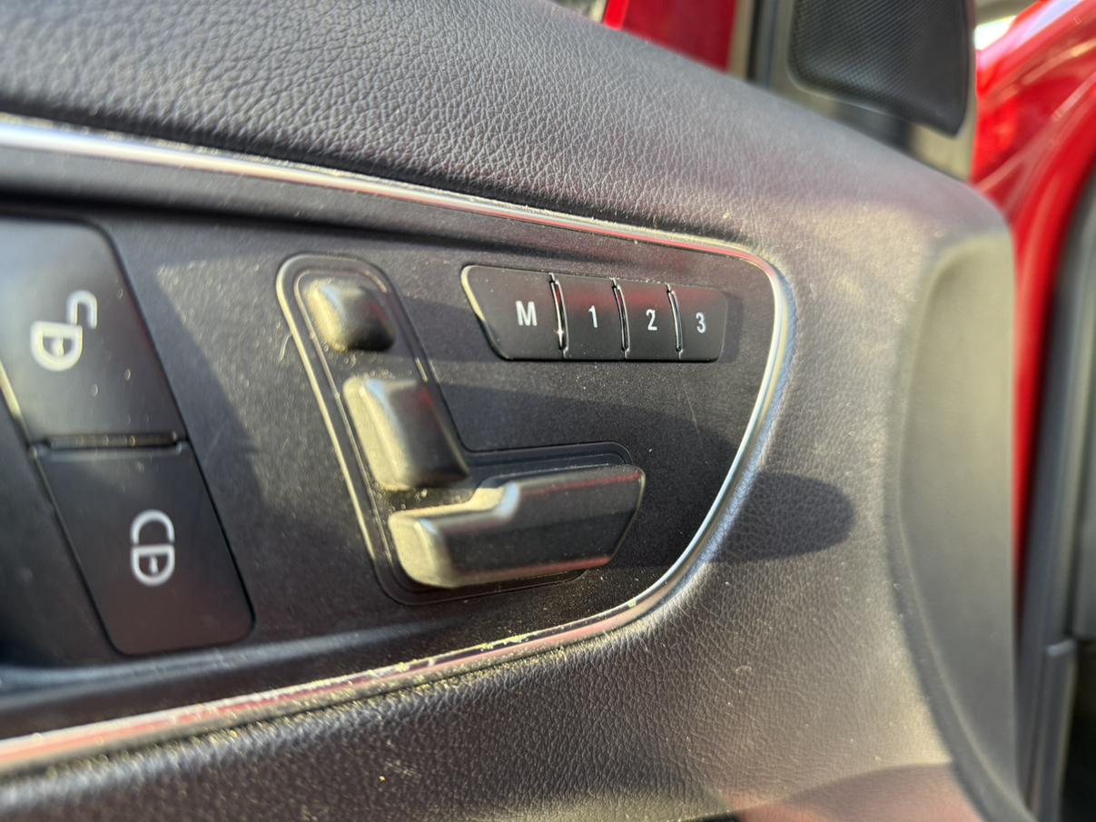 Mercedes-Benz GLA 2015 thumb 7