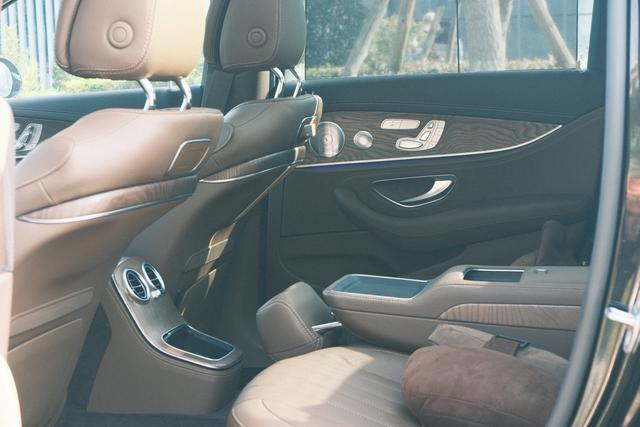 Mercedes-Benz E-Class 2021 thumb 3