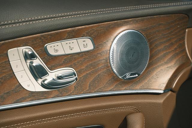 Mercedes-Benz E-Class 2021 thumb 9