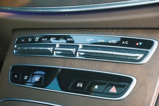Mercedes-Benz E-Class 2021 thumb 10