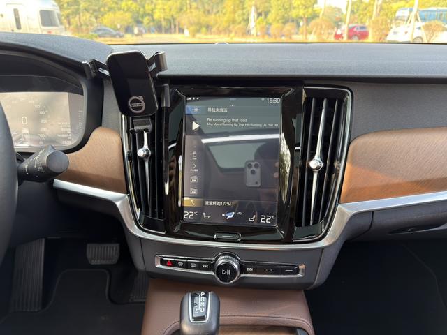 Volvo S90 2019 thumb 4