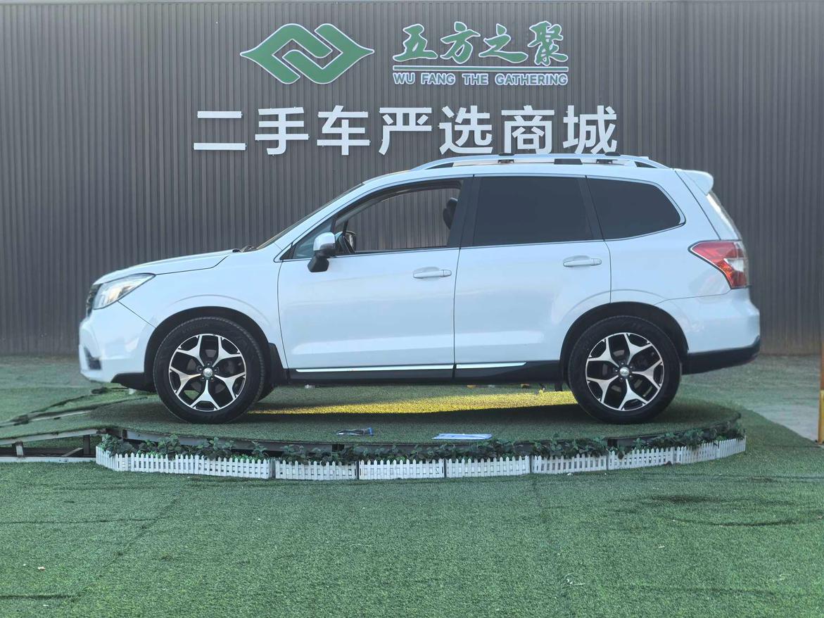 Subaru Forester 2013 thumb 2