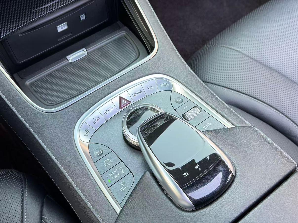 Mercedes-Benz S-Class 2018 thumb 9
