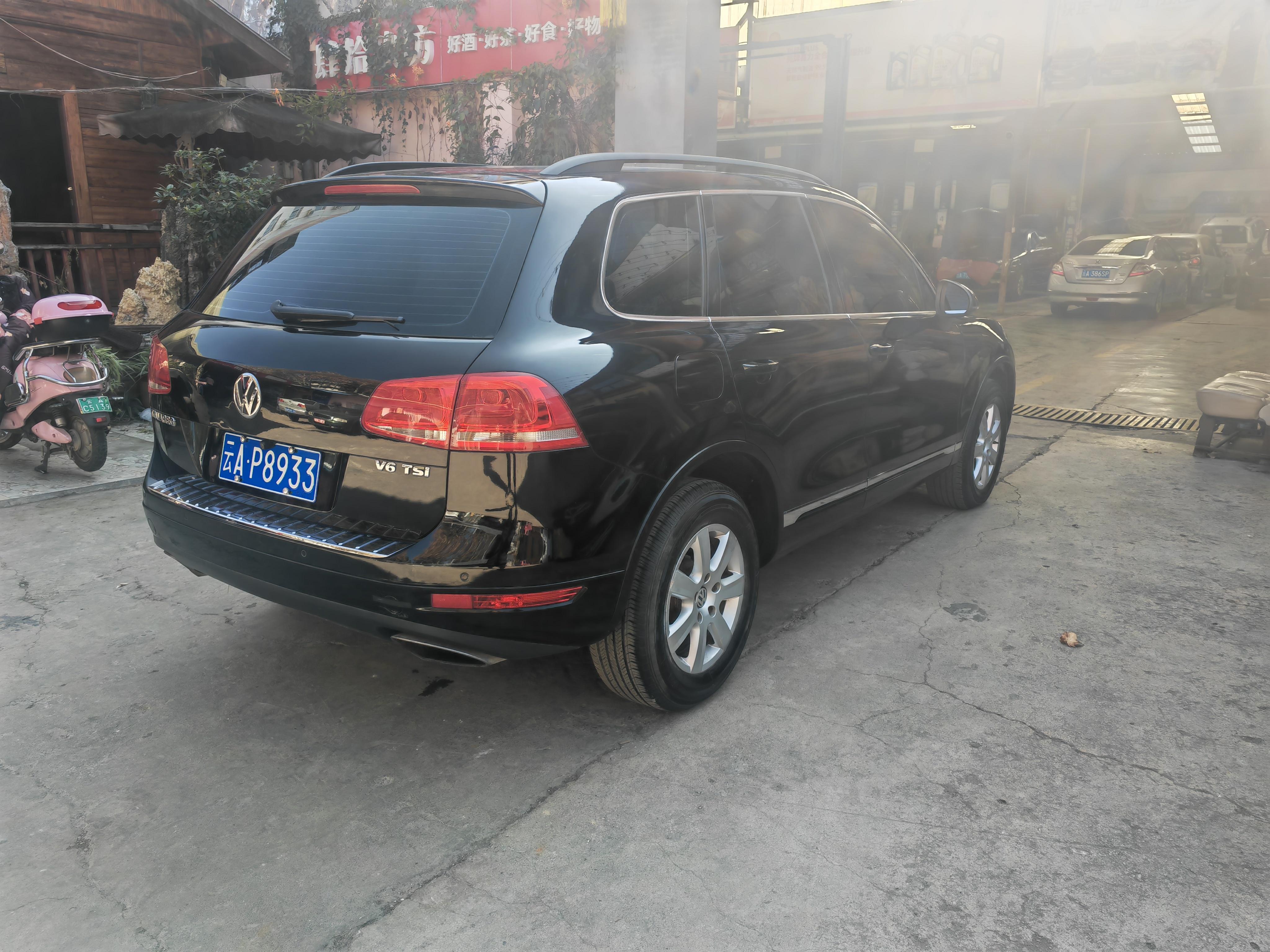 Volkswagen Touareg 2012 thumb 4