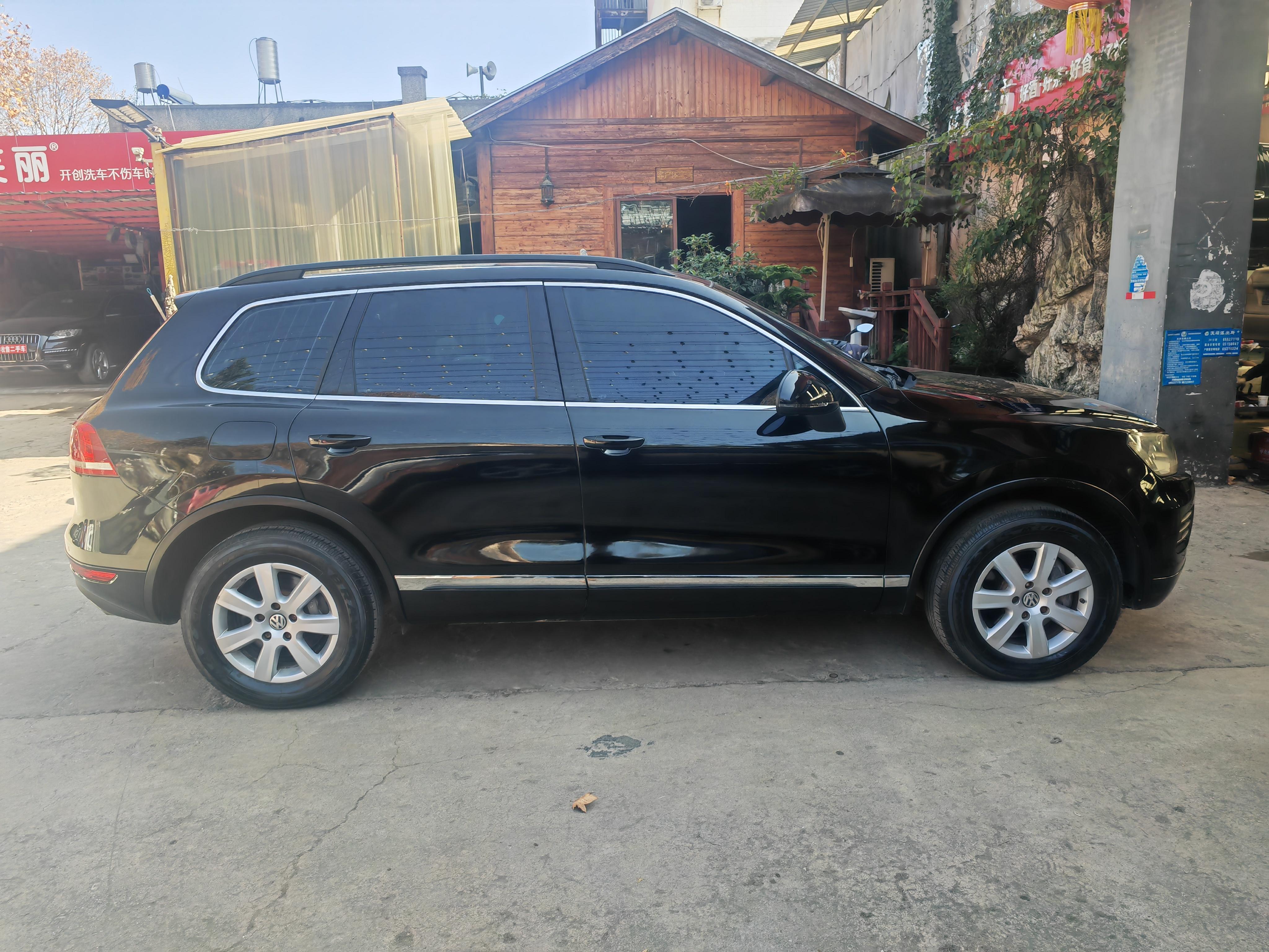 Volkswagen Touareg 2012 thumb 5