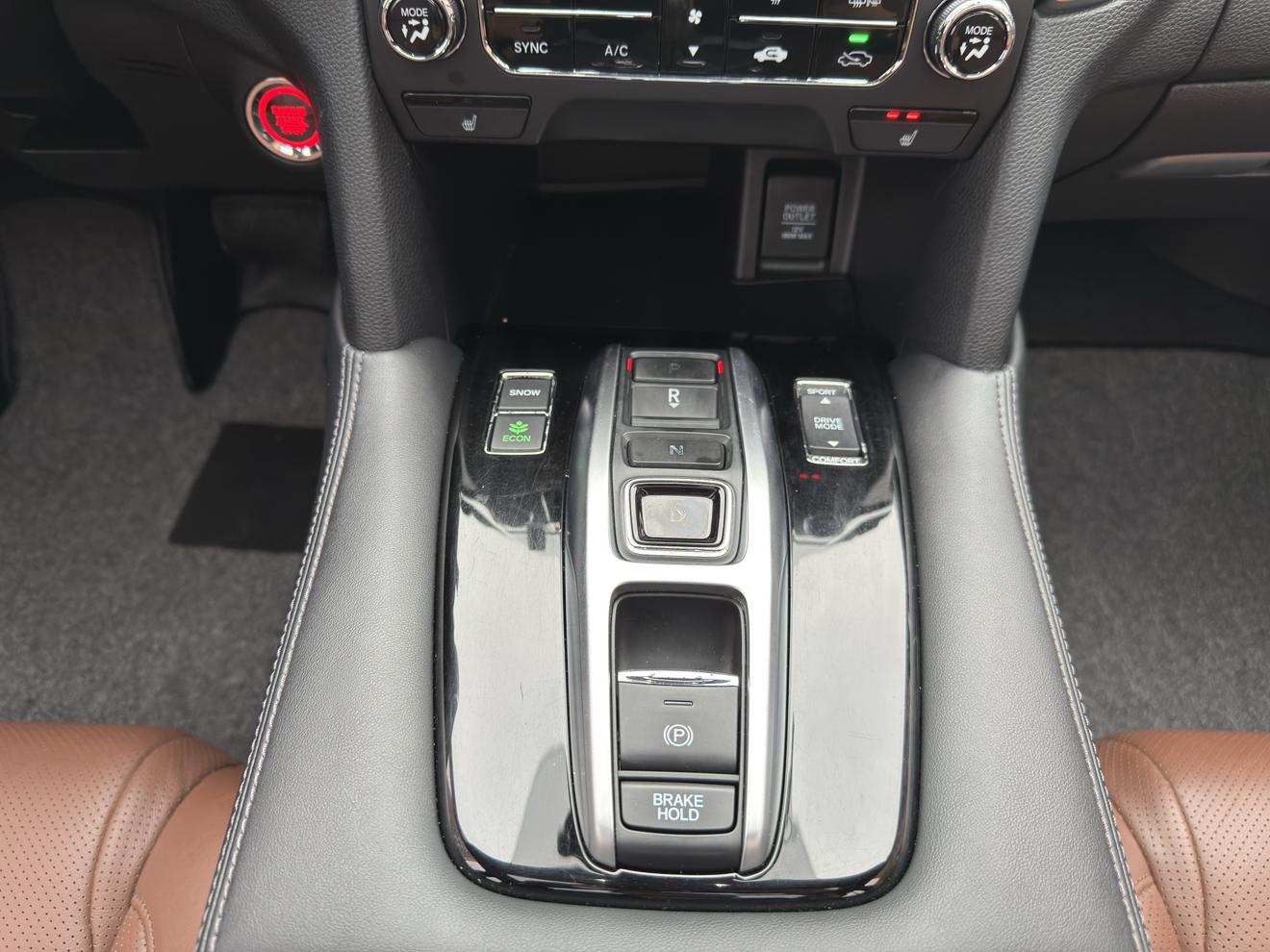 Honda UR-V 2018 thumb 11