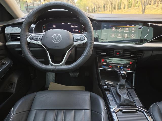 Volkswagen Passat 2022 thumb 4