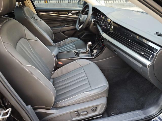 Volkswagen Passat 2022 thumb 5