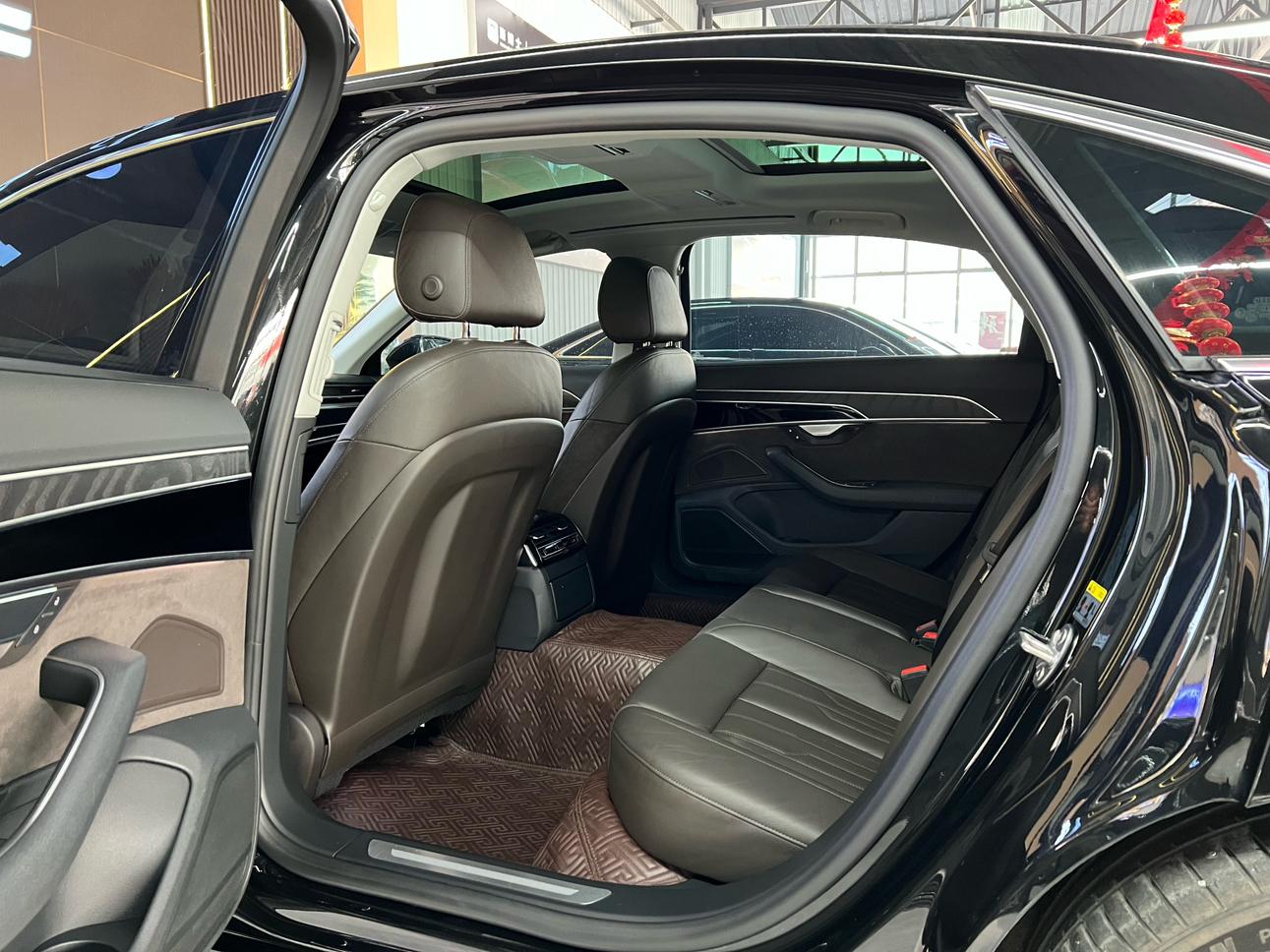 Audi A8 2019 thumb 11