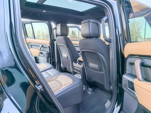 Land Rover Defender 2024 thumb 12