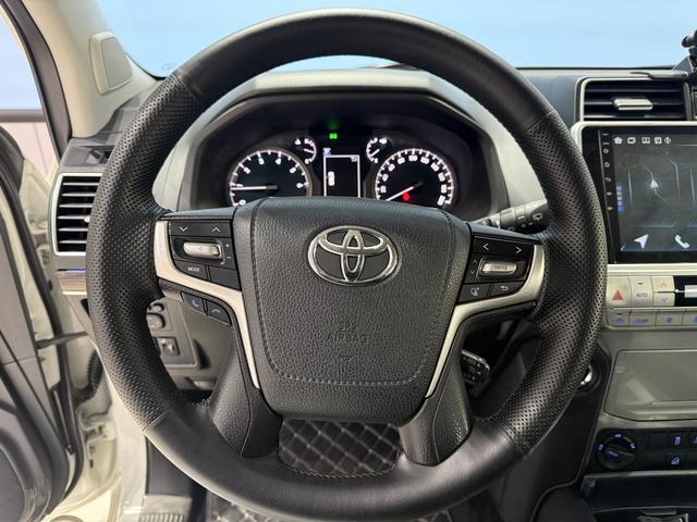 Toyota Land Cruiser Prado 2019 thumb 7
