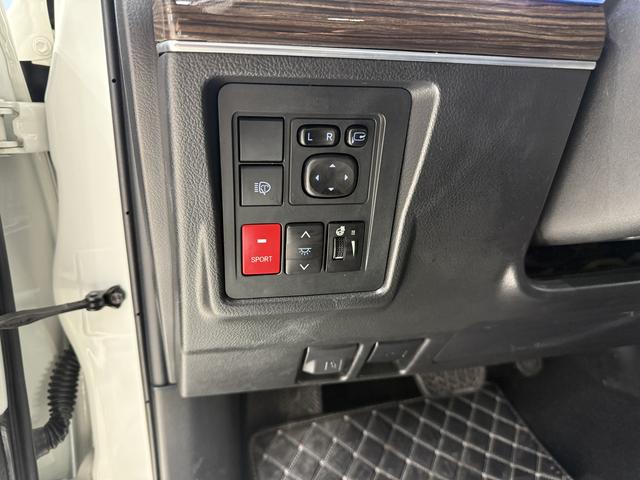 Toyota Land Cruiser Prado 2019 thumb 8