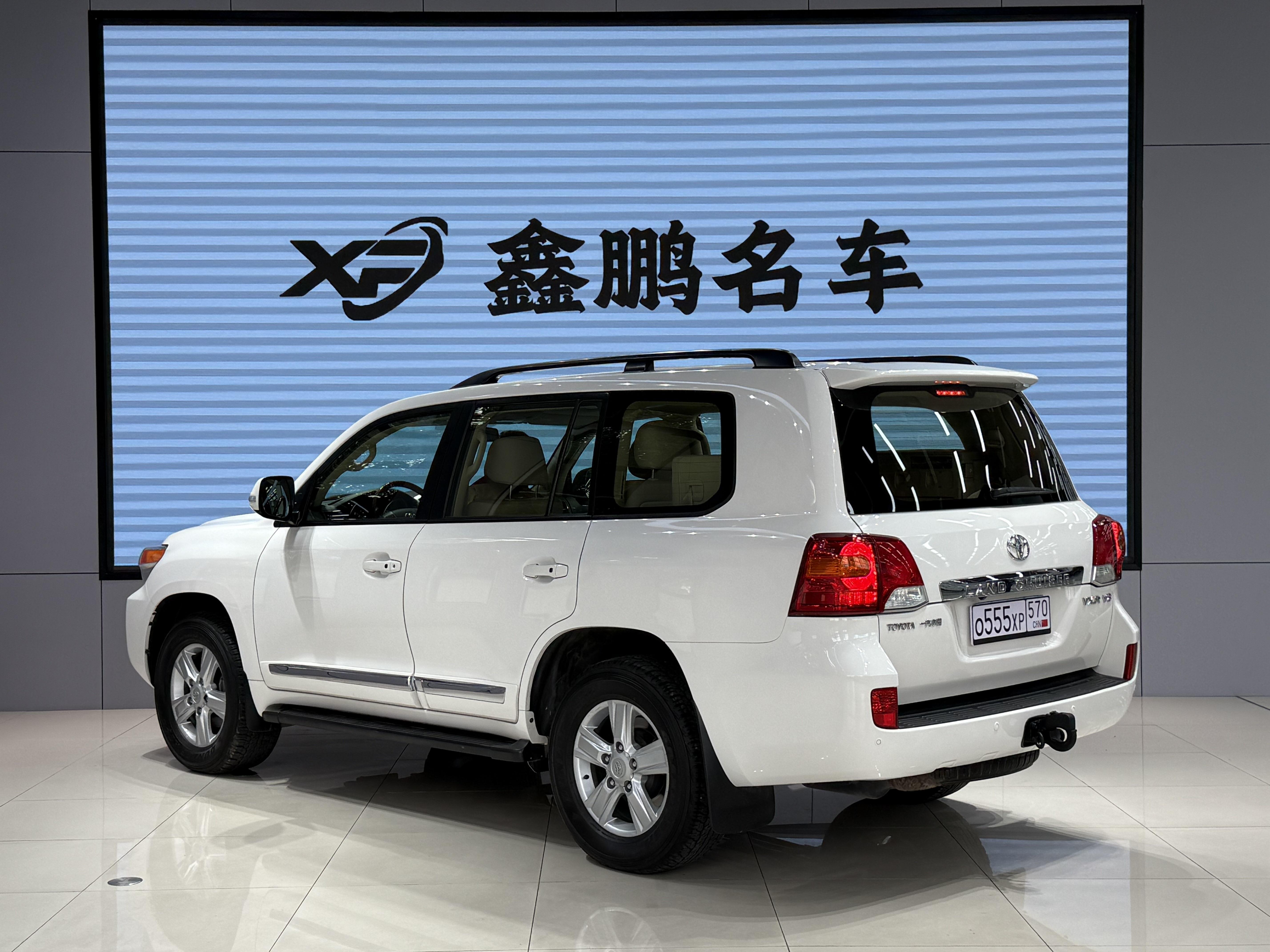 Toyota Land Cruiser 2018 thumb 3