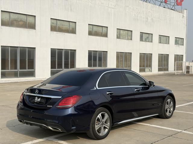 Mercedes-Benz C-Class 2020 thumb 3