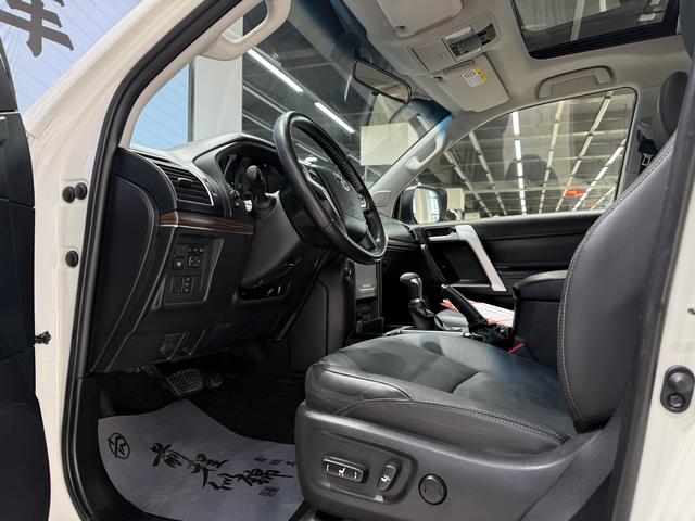 Toyota Land Cruiser Prado 2019 thumb 9