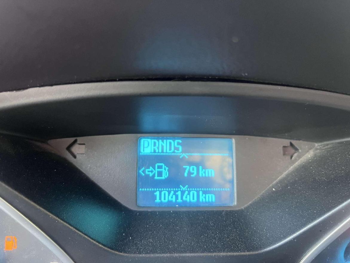 Ford Kuga 2016 thumb 7