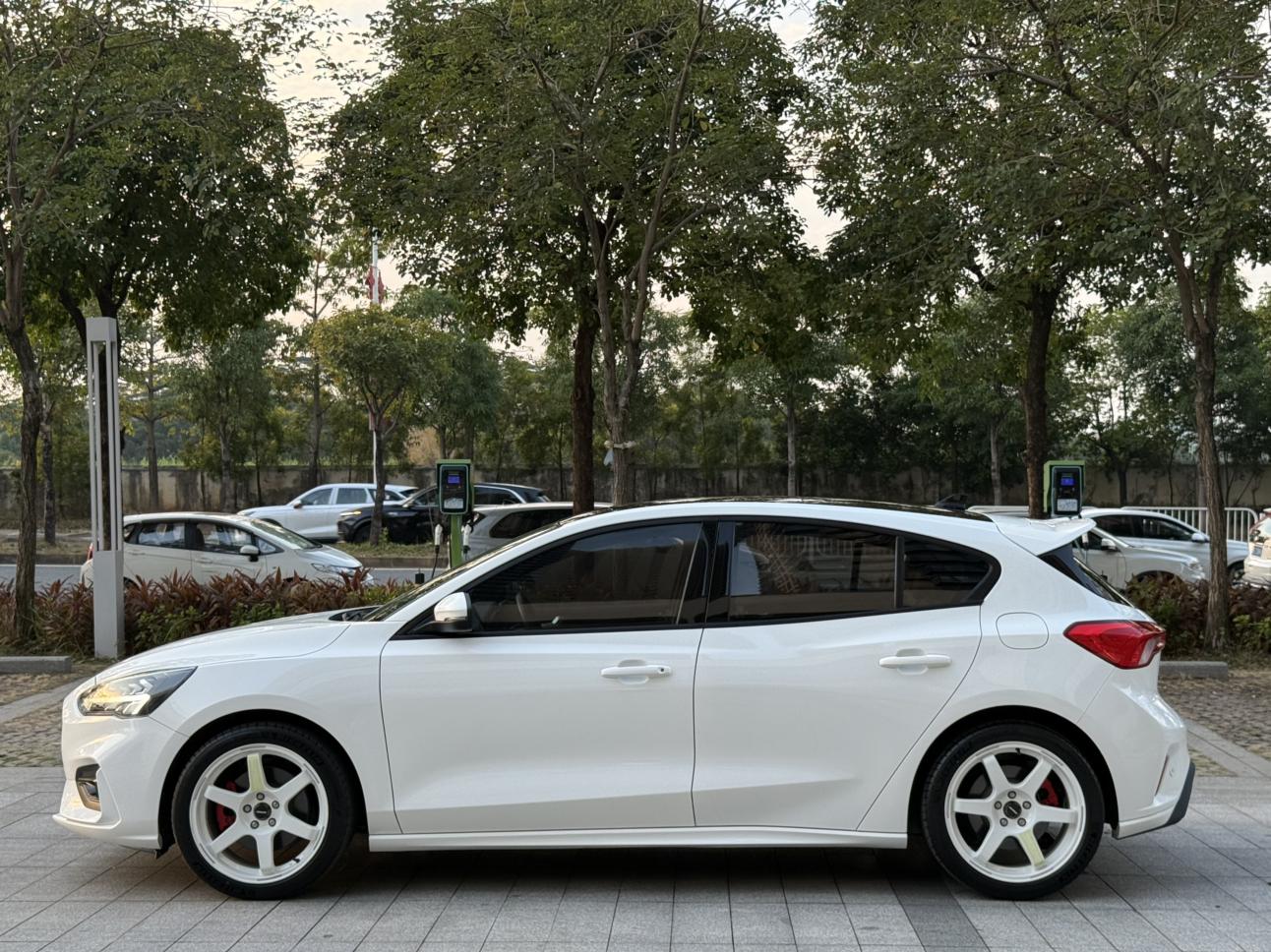 Ford Focus ST 2021 thumb 2