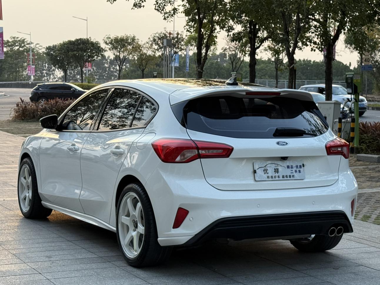 Ford Focus ST 2021 thumb 3