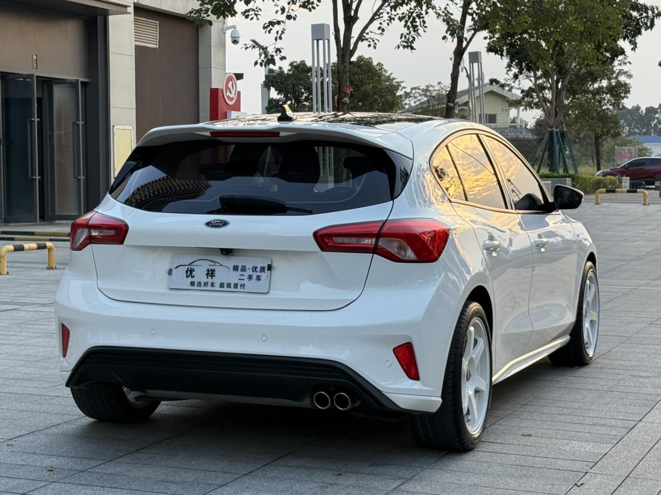 Ford Focus ST 2021 thumb 5