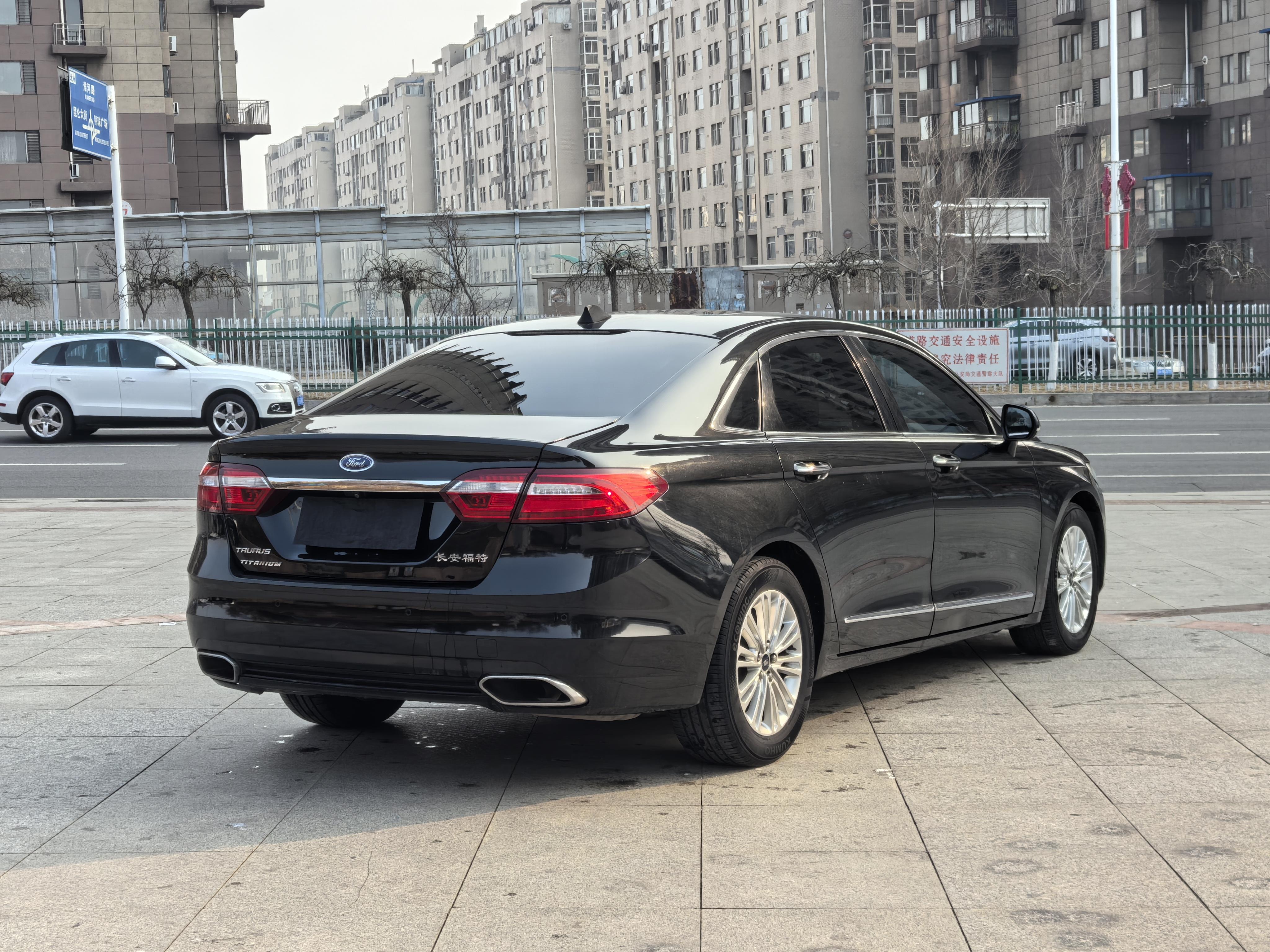 Ford Taurus 2016 thumb 3