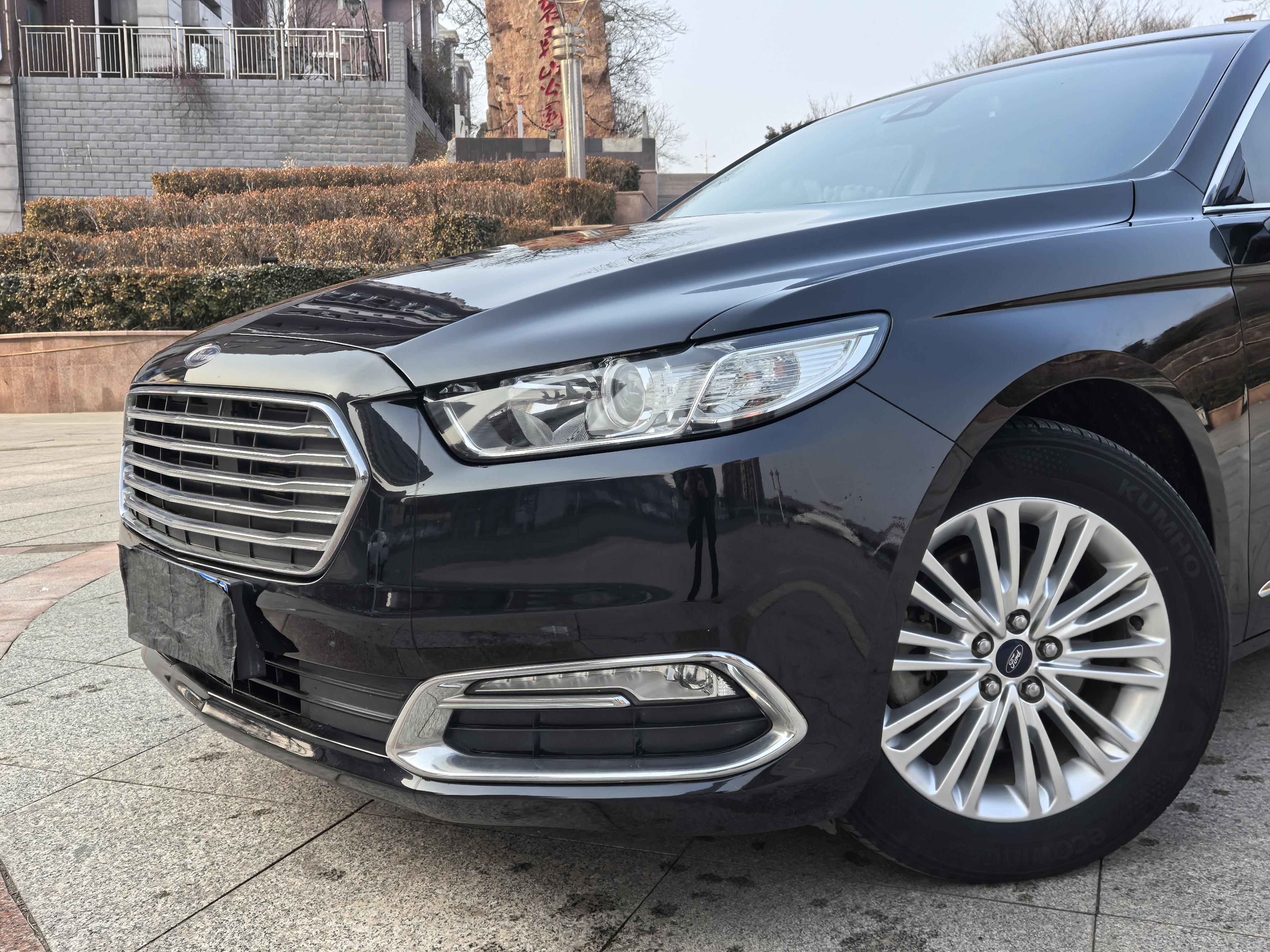 Ford Taurus 2016 thumb 4