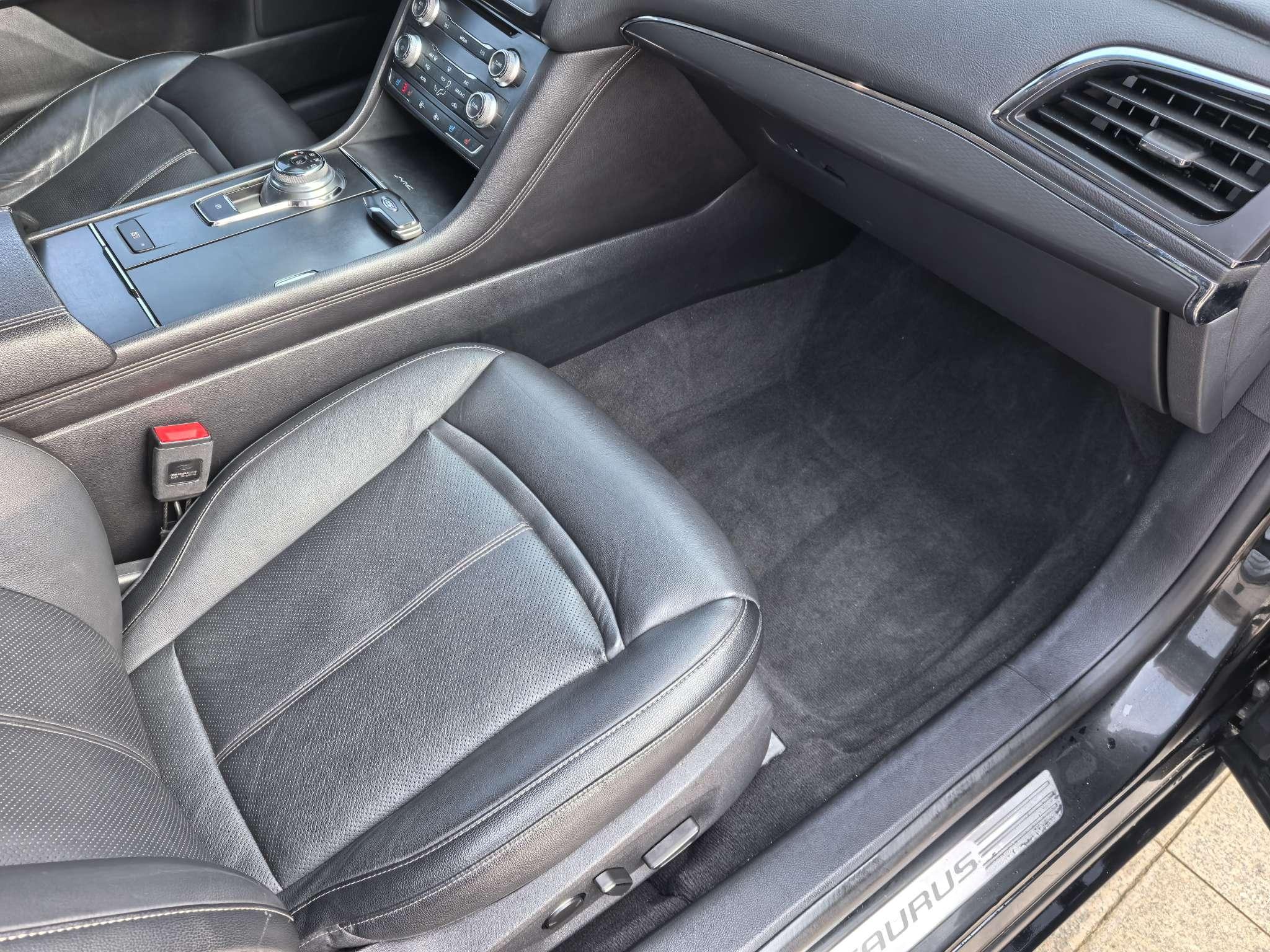 Ford Taurus 2016 thumb 5