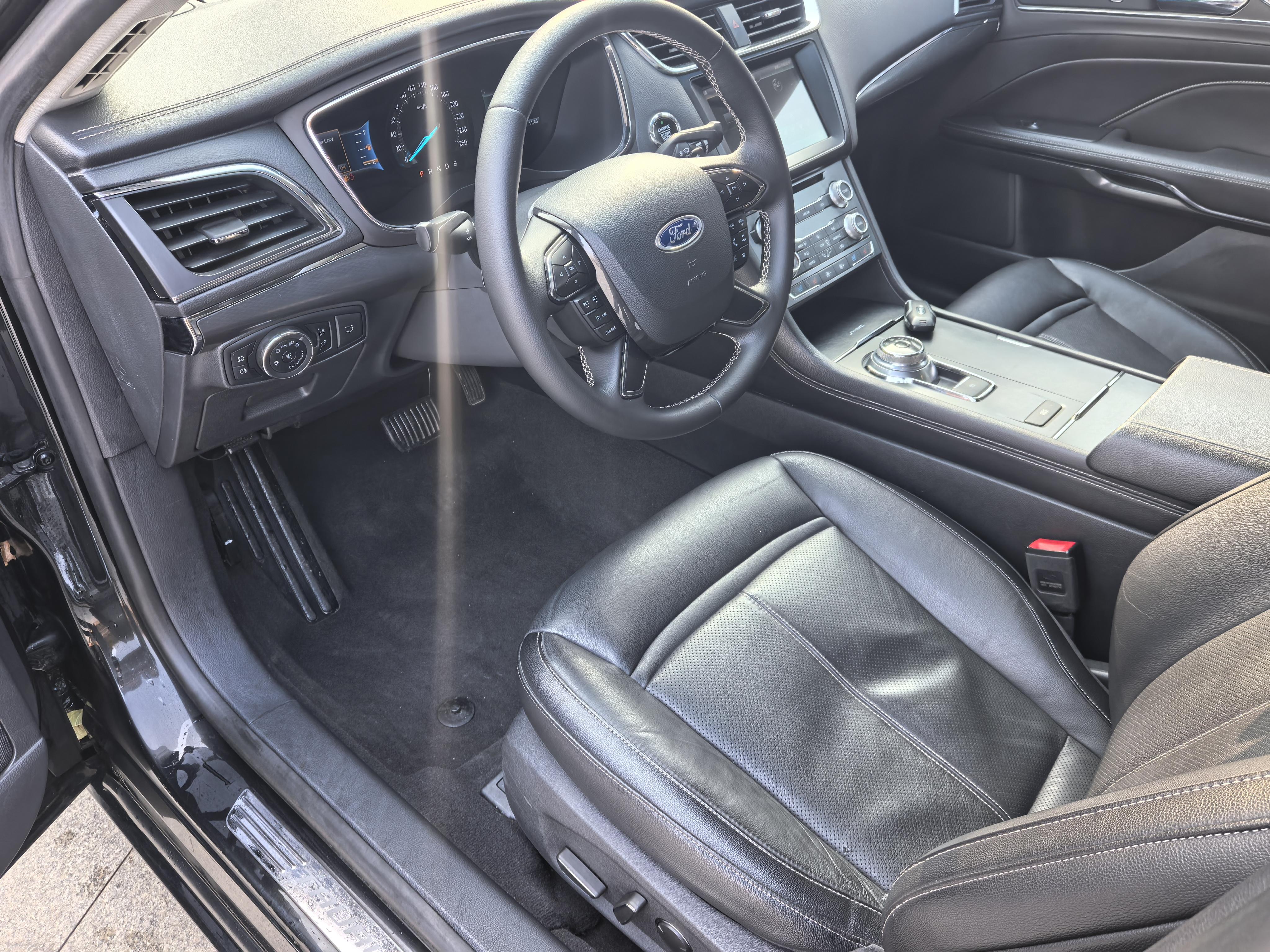 Ford Taurus 2016 thumb 8
