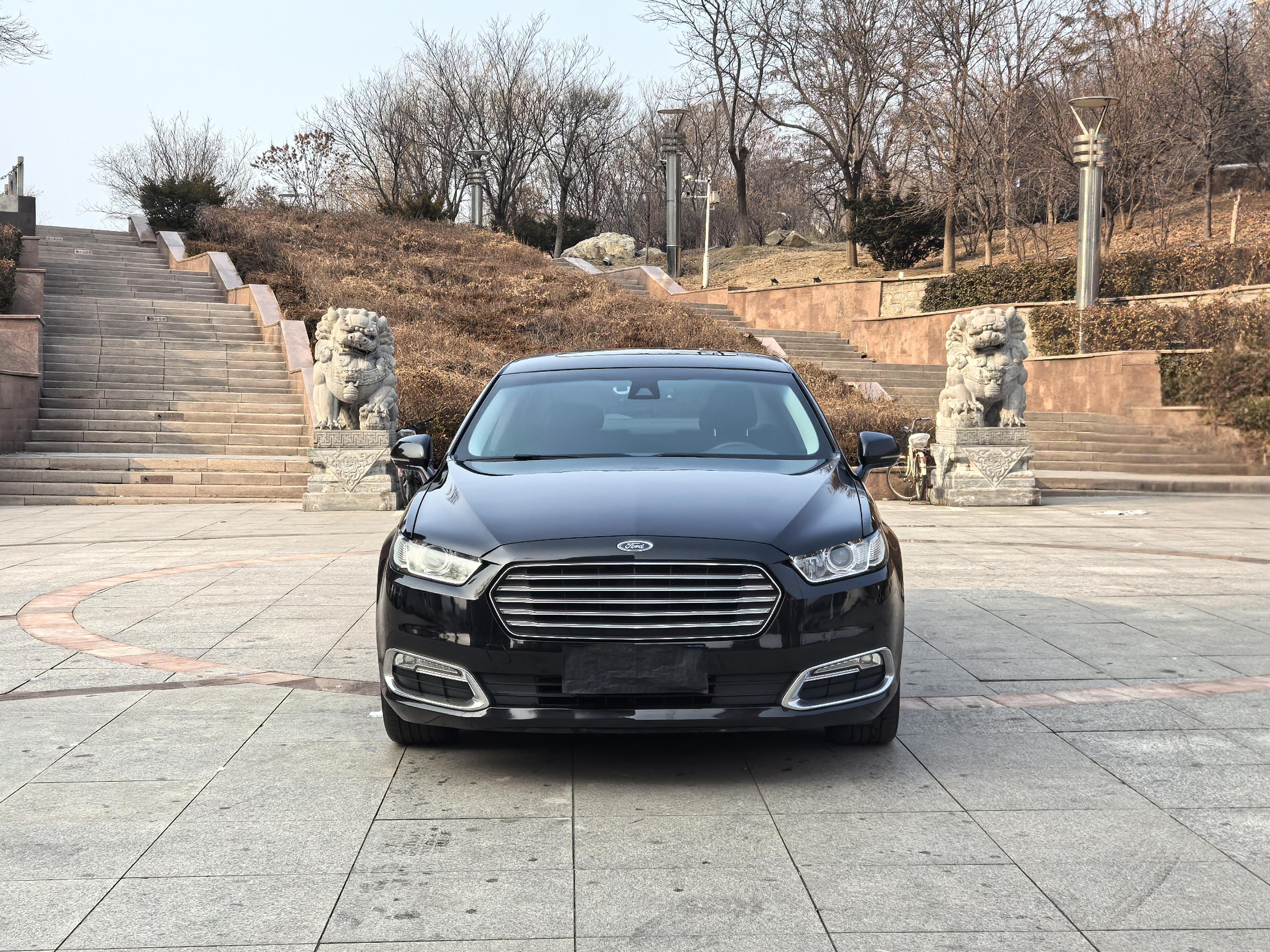 Ford Taurus 2016 thumb 11