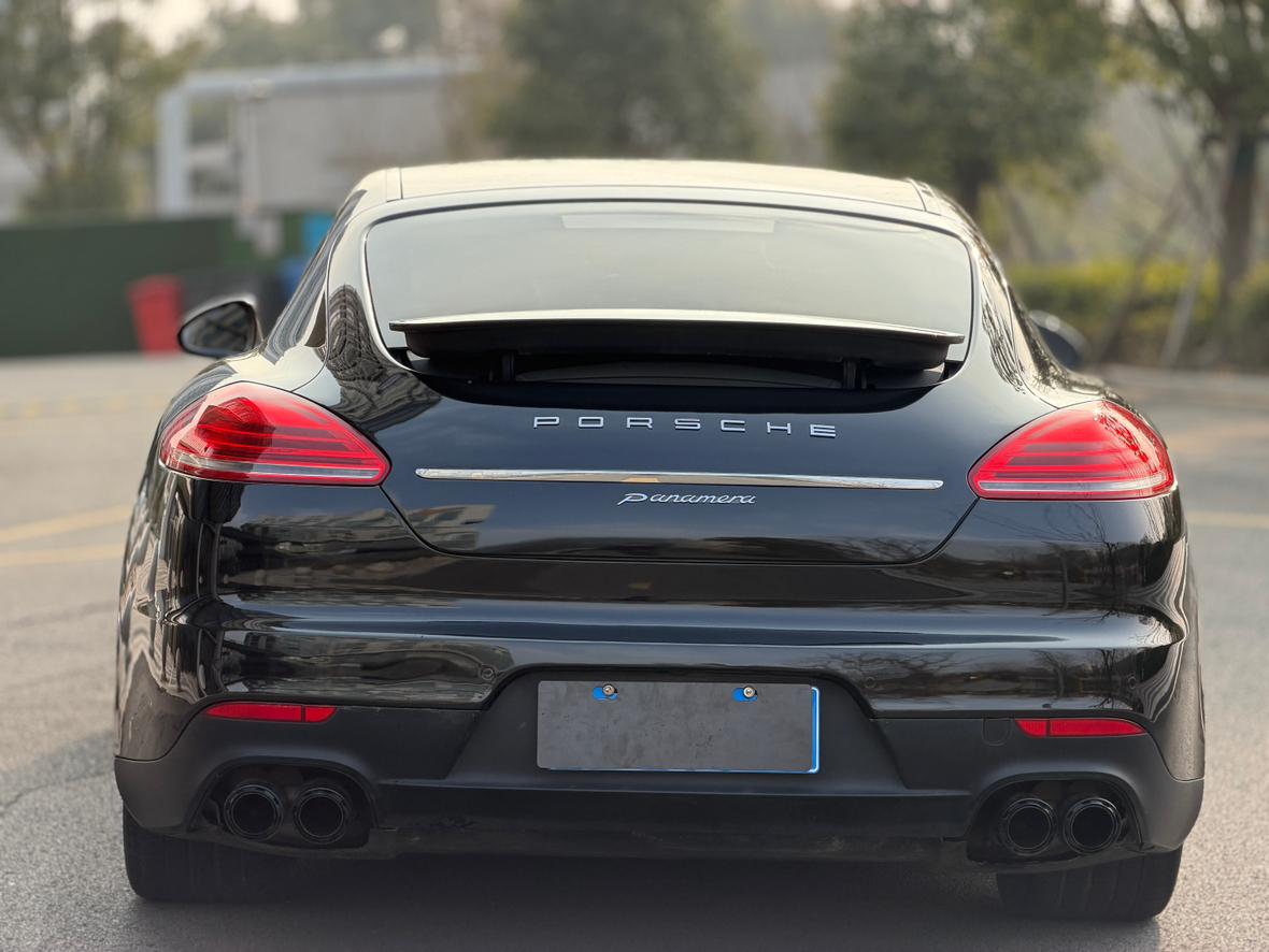 Porsche Panamera 2012 thumb 3