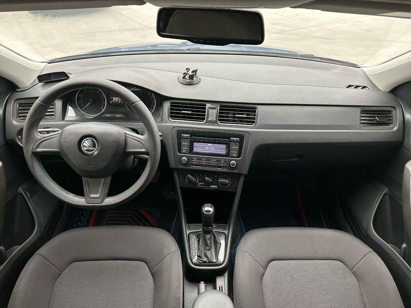 Skoda Scala 2017 thumb 4